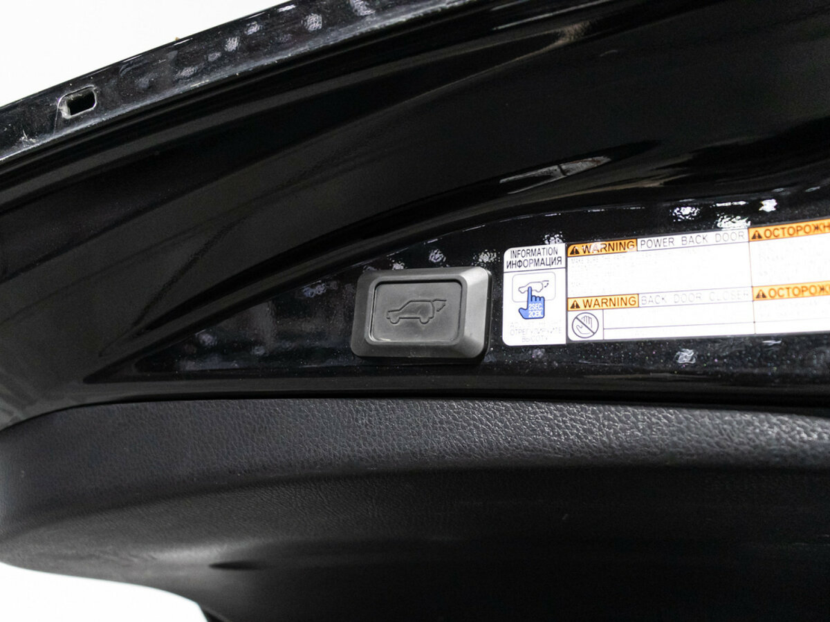 Купить Toyota RAV4 с пробегом. Фото: #17