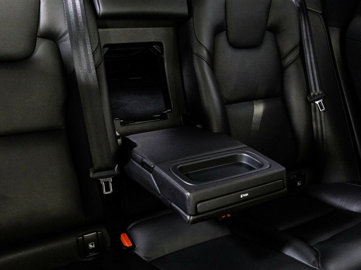 Купить Volvo XC60 с пробегом. Фото: #20