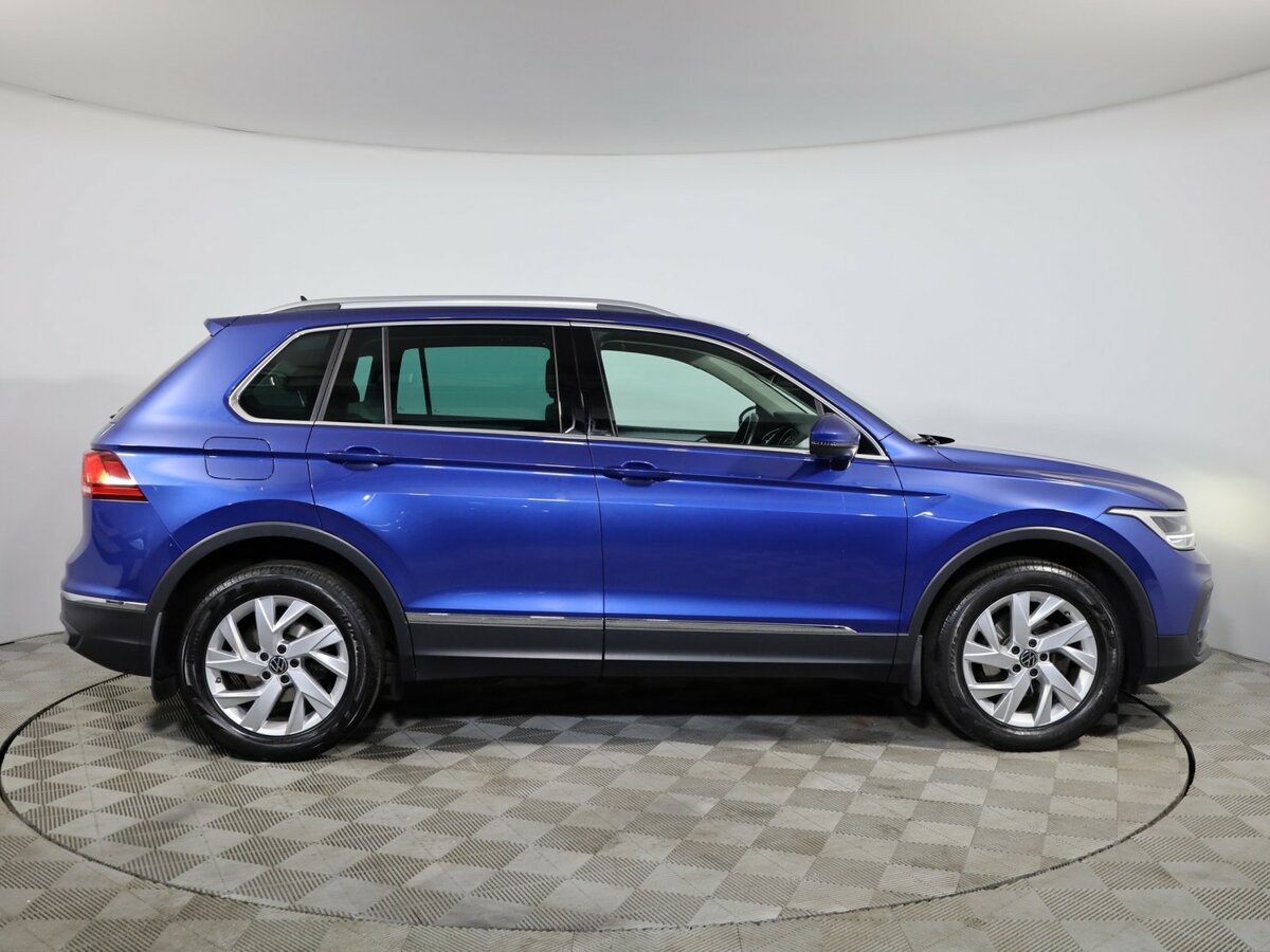 Купить Volkswagen Tiguan с пробегом. Фото: #3