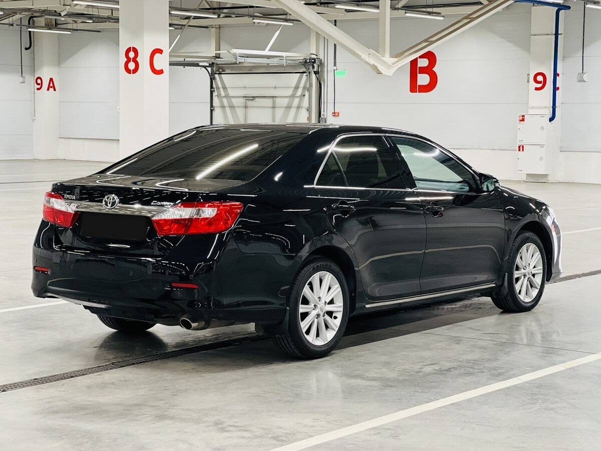 Купить Toyota Camry с пробегом. Фото: #4