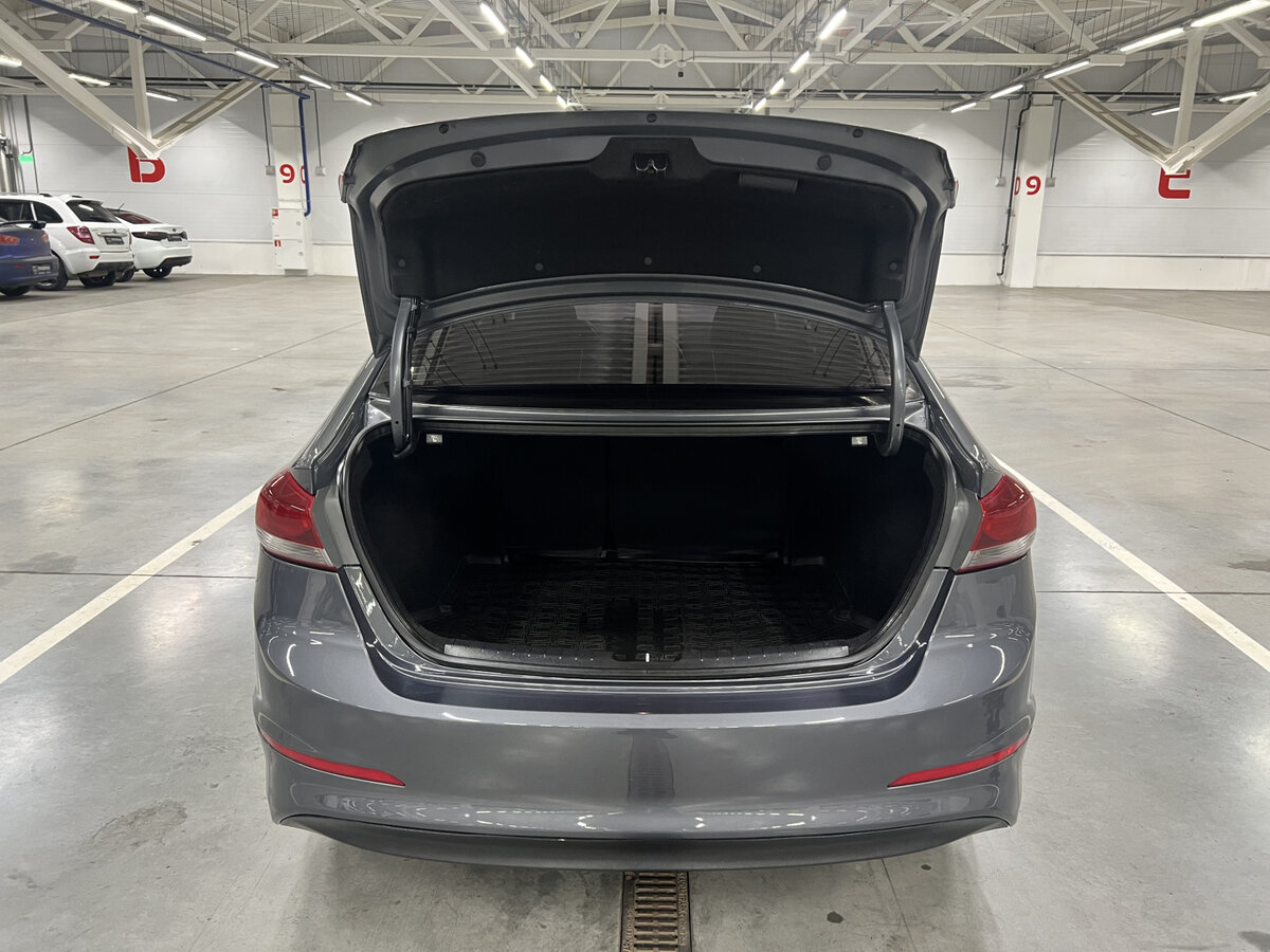 Купить Hyundai Elantra с пробегом. Фото: #9