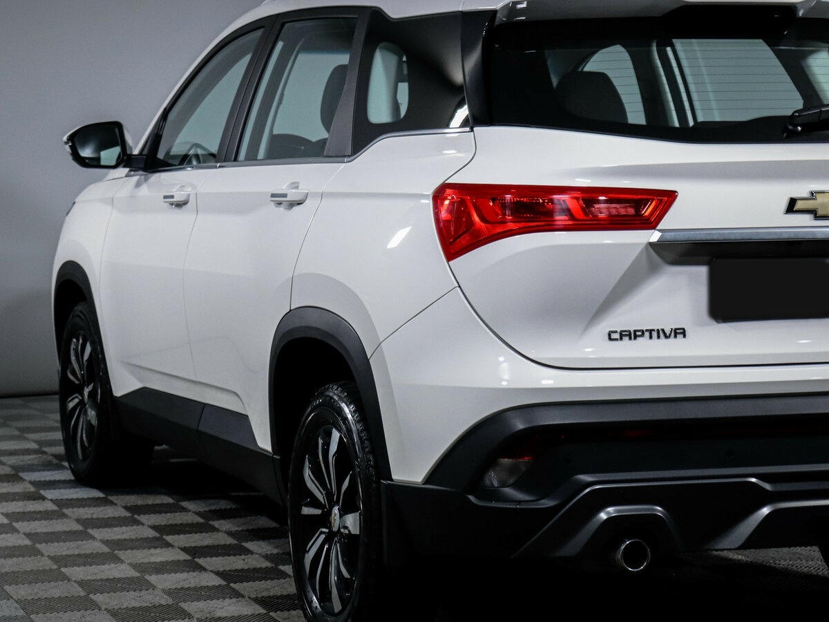 Купить Chevrolet Captiva с пробегом. Фото: #17