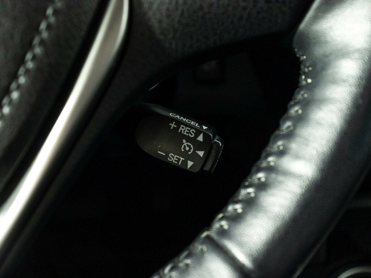 Купить Toyota RAV4 с пробегом. Фото: #17