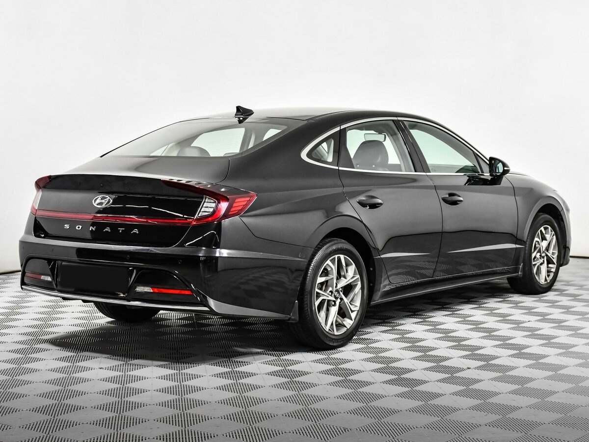 Купить Hyundai Sonata с пробегом. Фото: #3