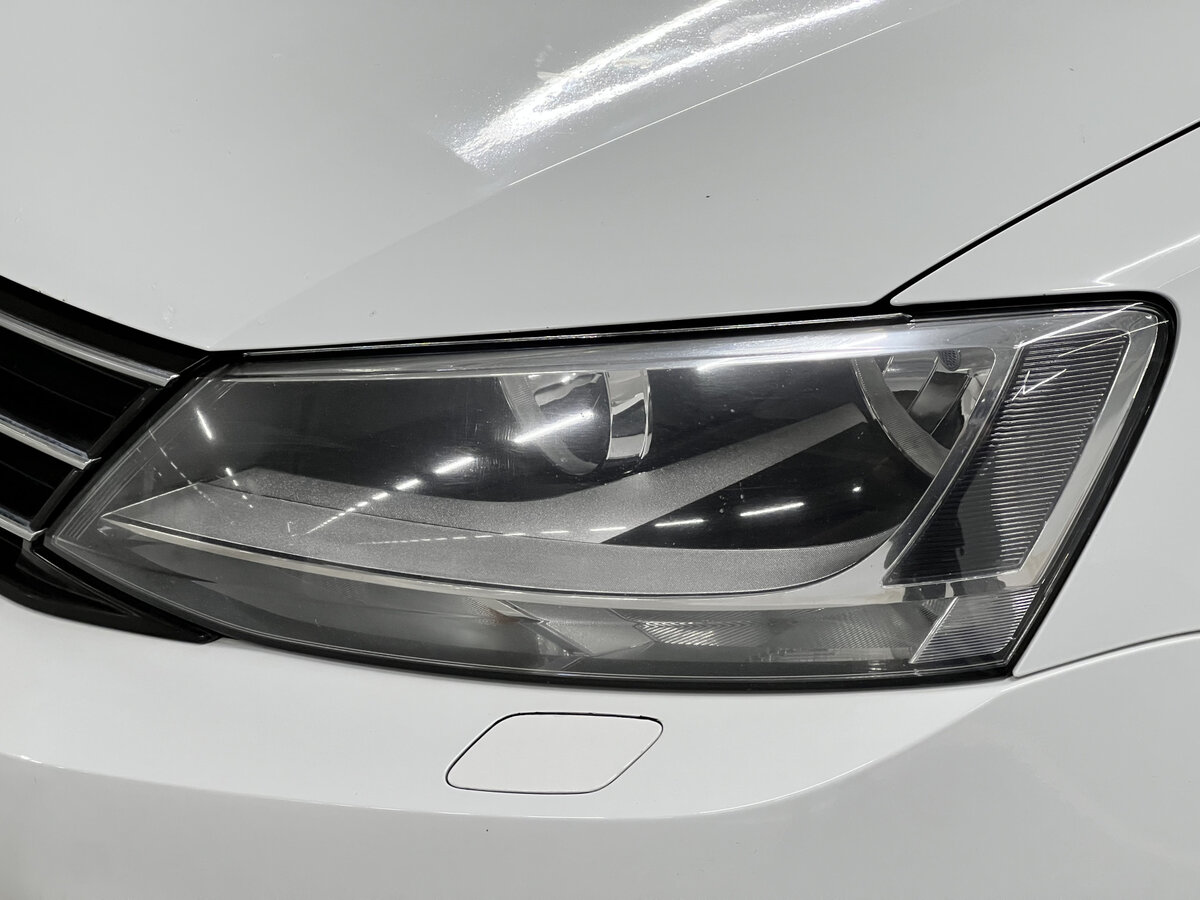 Купить Volkswagen Jetta с пробегом. Фото: #15