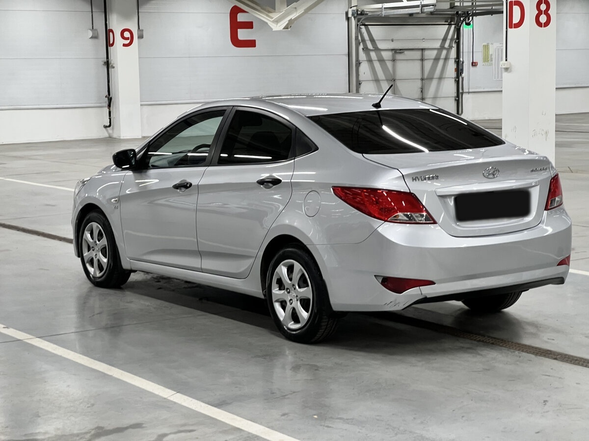 Купить Hyundai Solaris с пробегом. Фото: #6