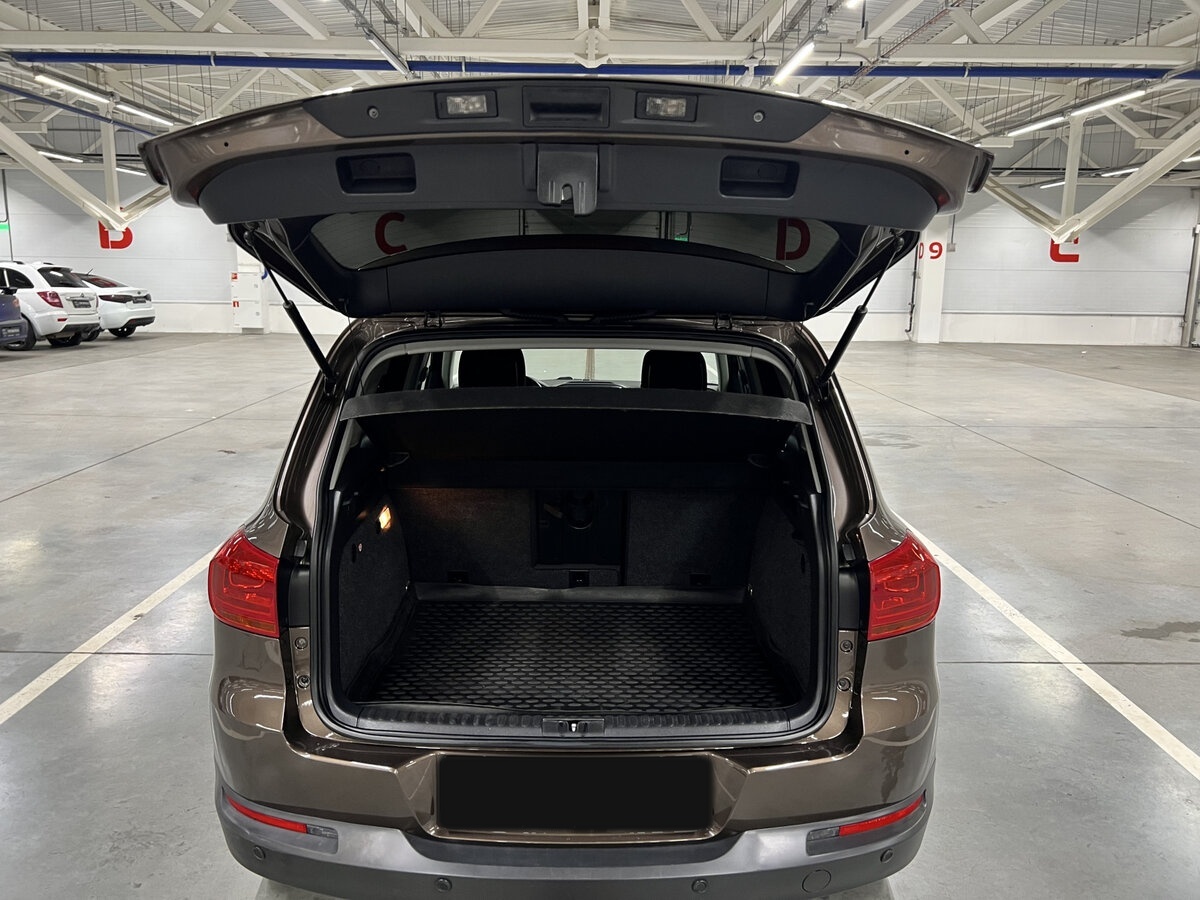 Купить Volkswagen Tiguan с пробегом. Фото: #9