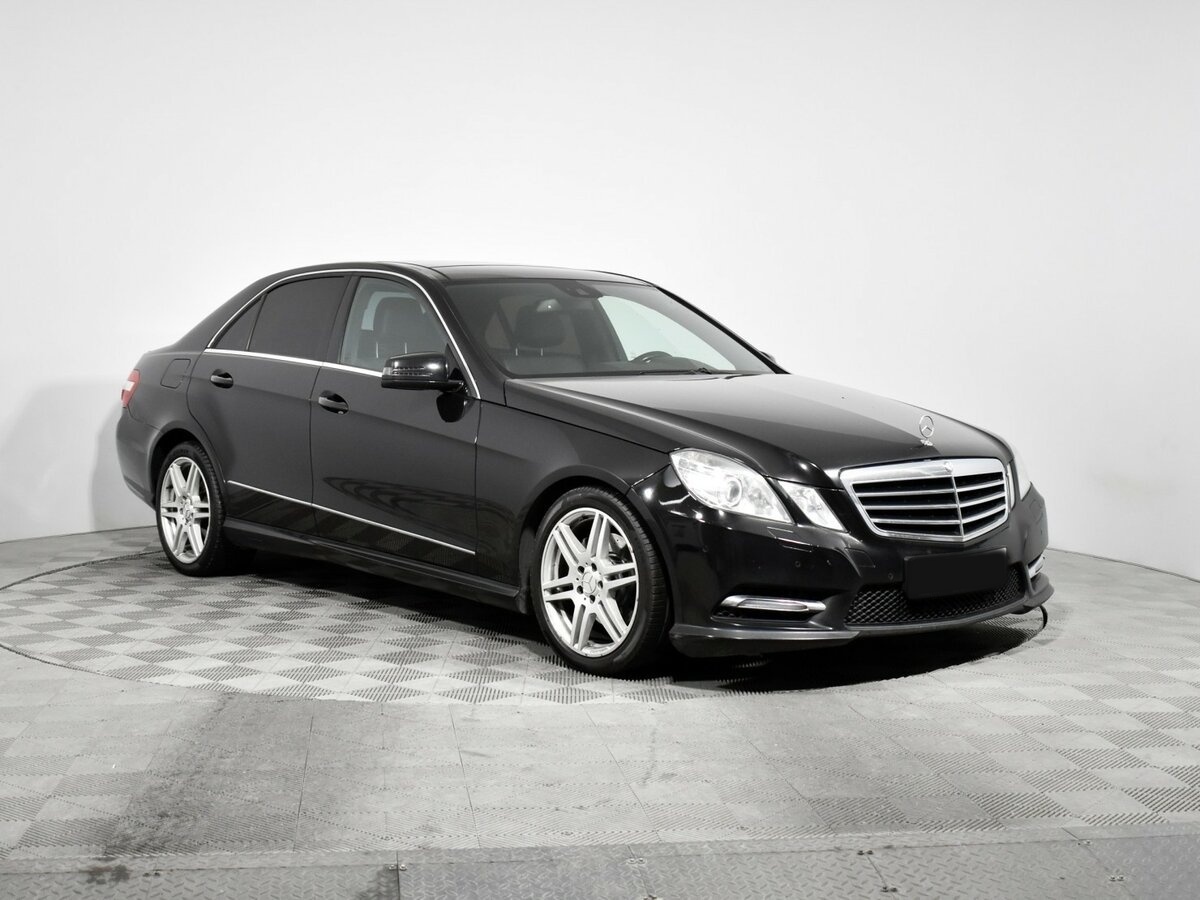 Купить Mercedes-Benz E-Класс с пробегом. Фото: #2