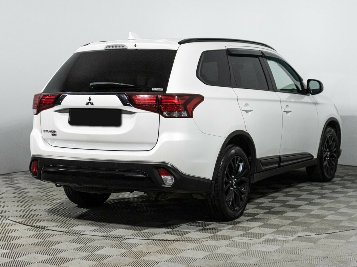 Купить Mitsubishi Outlander с пробегом. Фото: #4