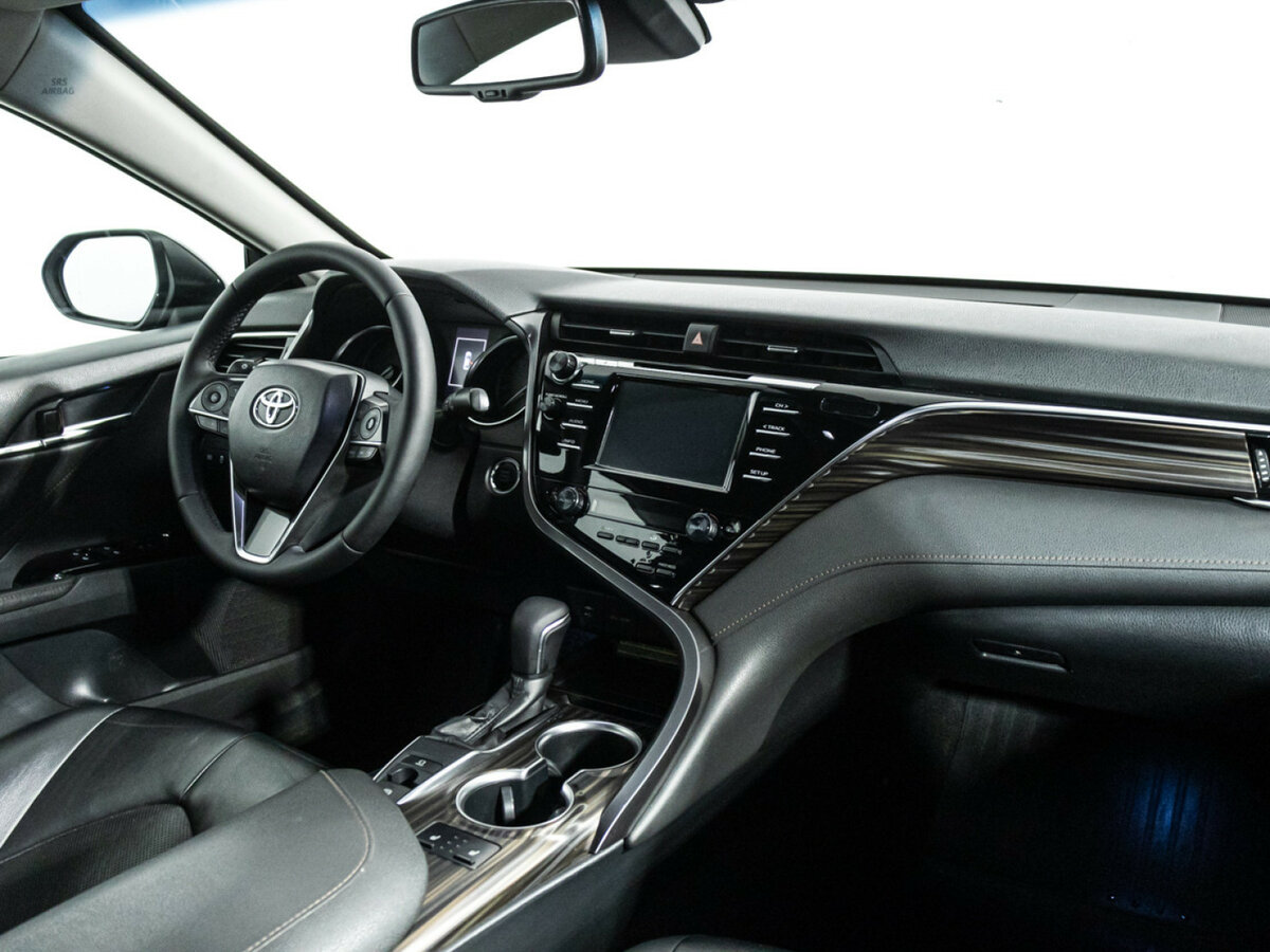Купить Toyota Camry с пробегом. Фото: #8