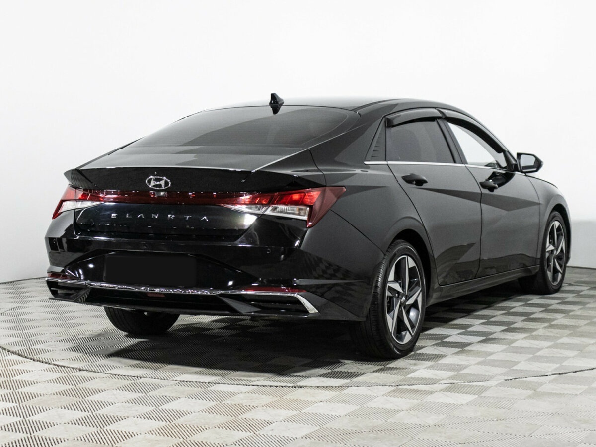 Купить Hyundai Elantra с пробегом. Фото: #4