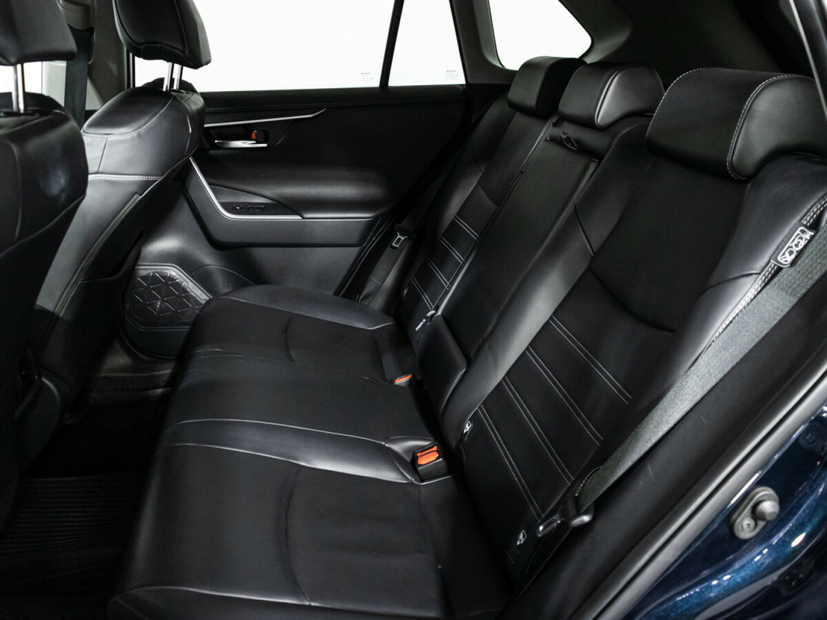 Купить Toyota RAV4 с пробегом. Фото: #9