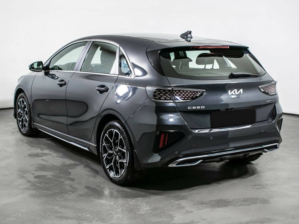 Купить Kia Ceed с пробегом. Фото: #4
