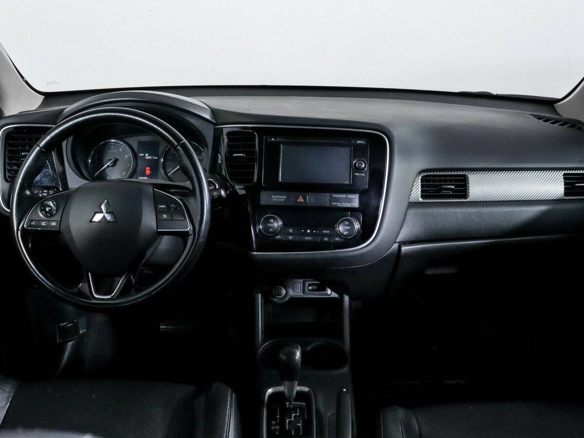 Купить Mitsubishi Outlander с пробегом. Фото: #11
