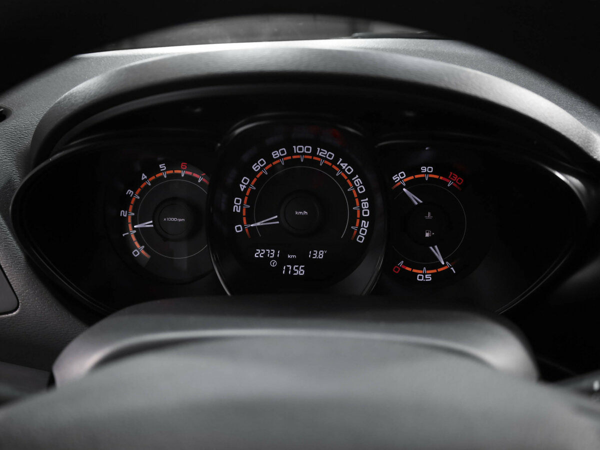 Купить Lada (ВАЗ) Vesta с пробегом. Фото: #9