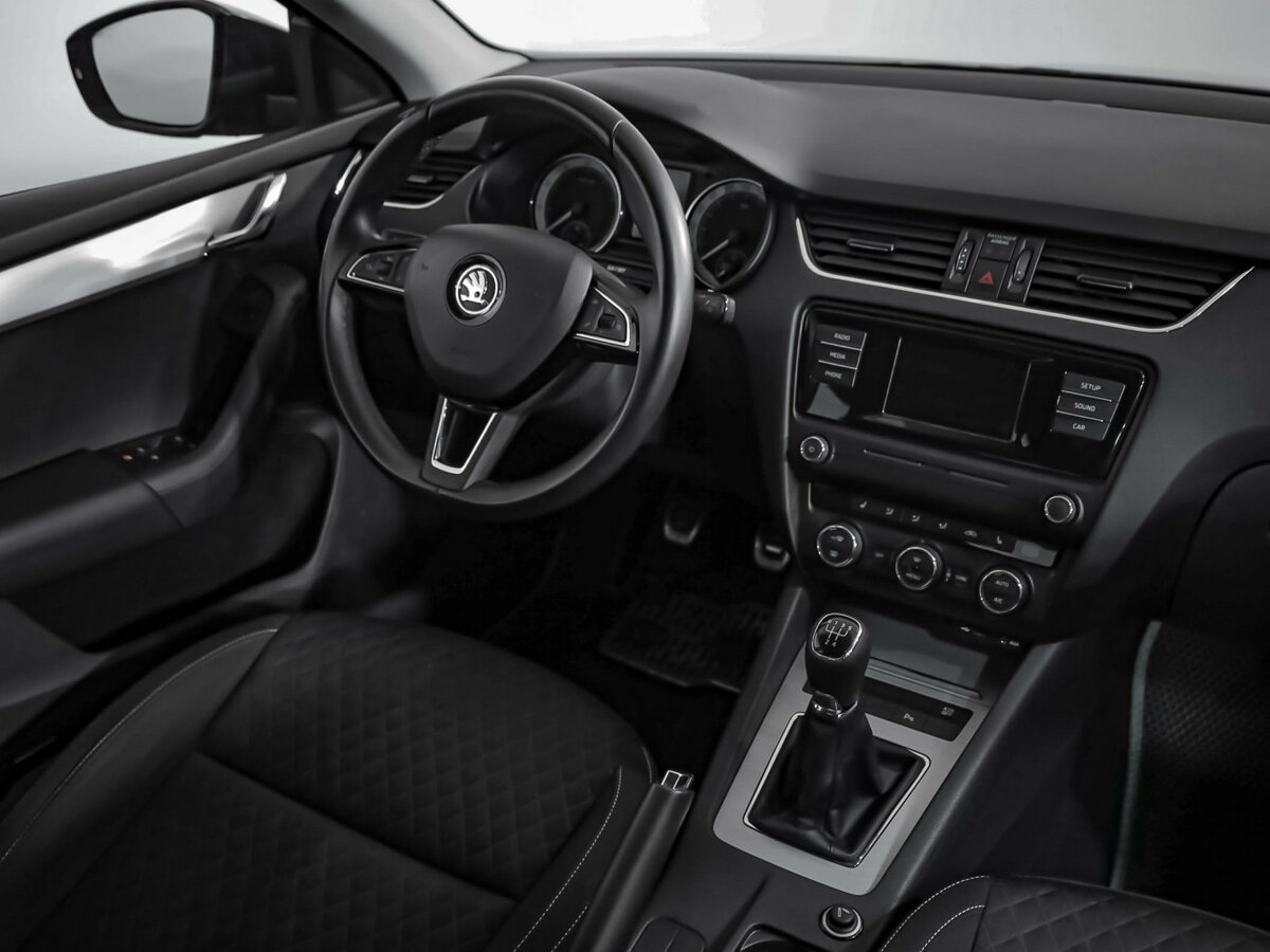 Купить Skoda Octavia с пробегом. Фото: #6