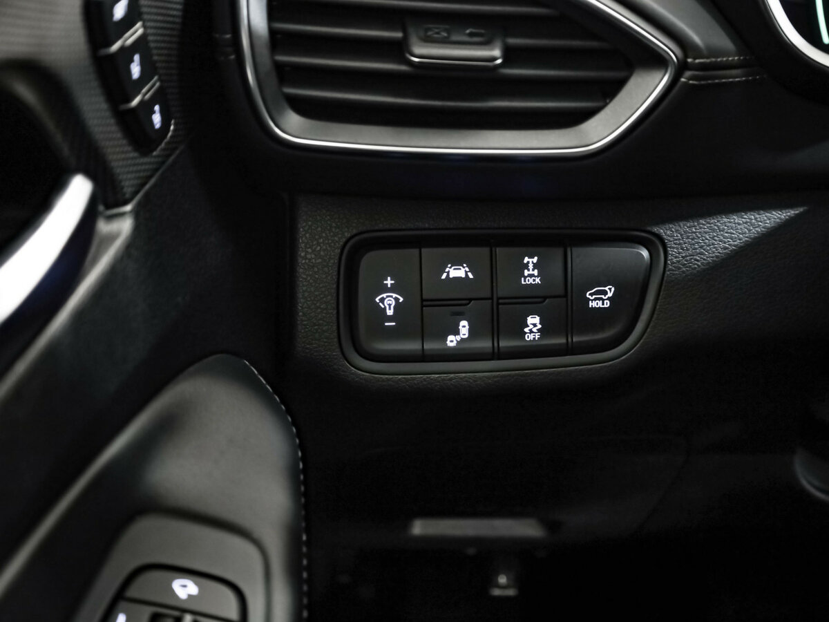 Купить Hyundai Santa Fe с пробегом. Фото: #11