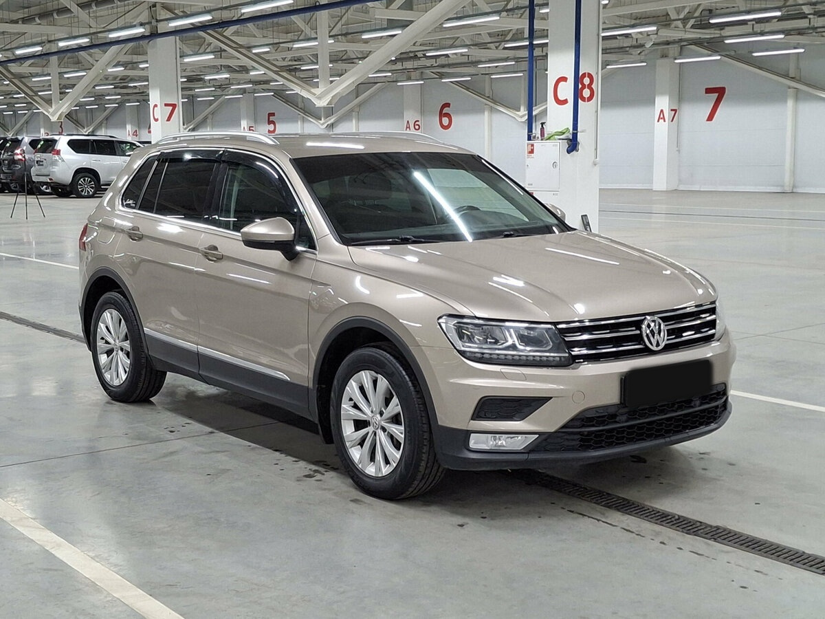 Купить Volkswagen Tiguan с пробегом. Фото: #2