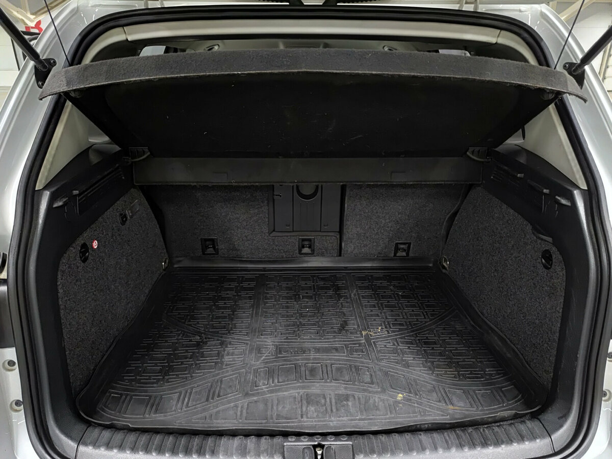 Купить Volkswagen Tiguan с пробегом. Фото: #9