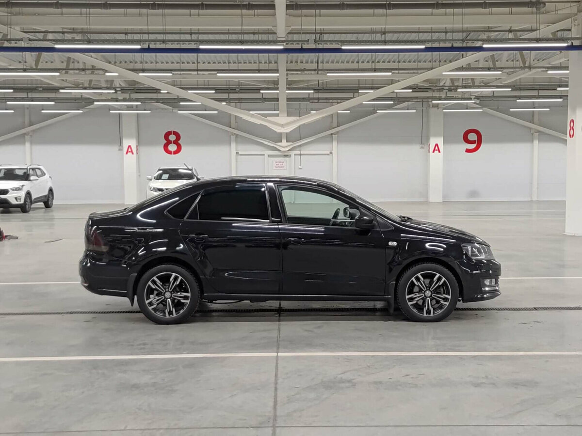 Купить Volkswagen Polo с пробегом. Фото: #3