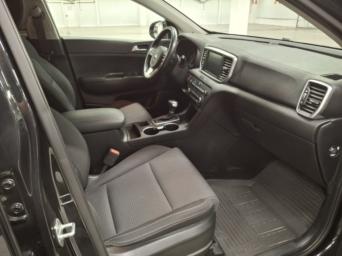 Купить Kia Sportage с пробегом. Фото: #10