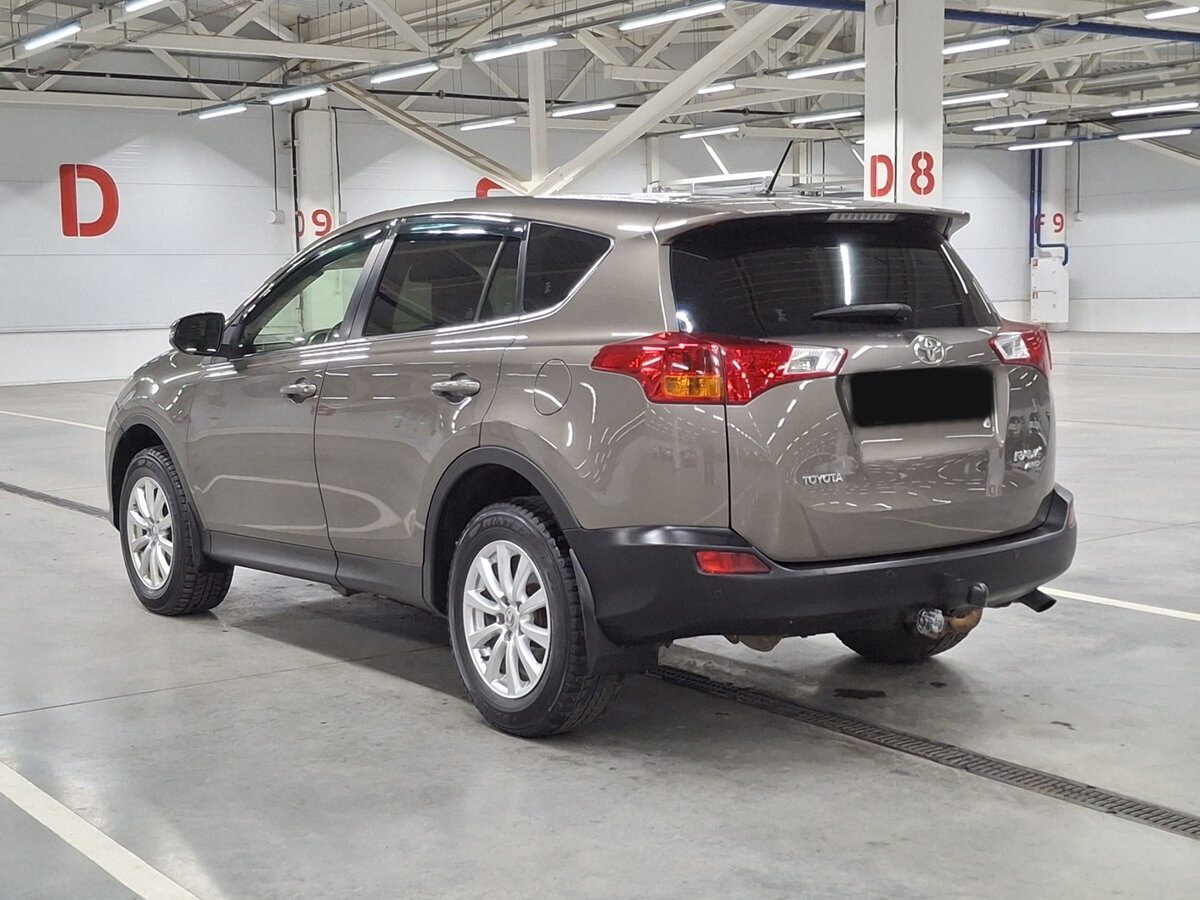 Купить Toyota RAV4 с пробегом. Фото: #6