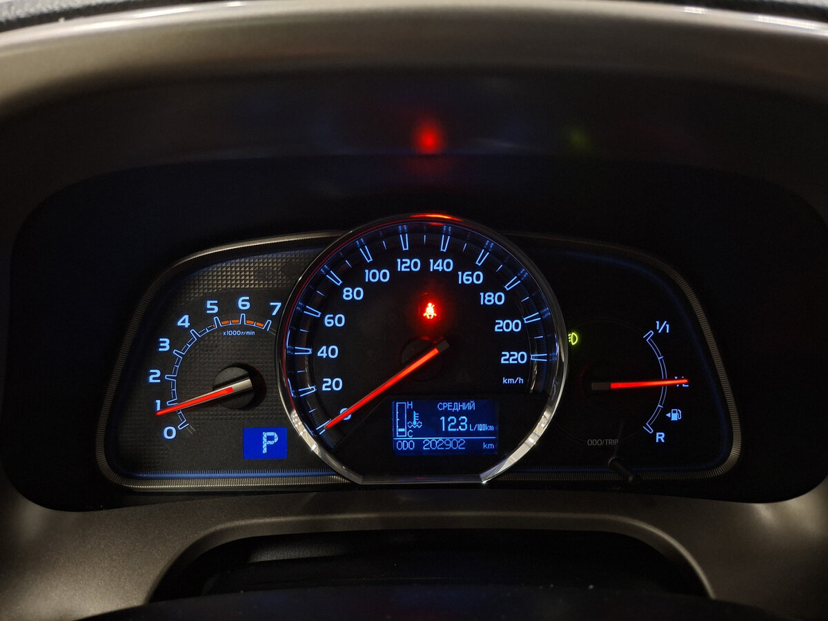 Купить Toyota RAV4 с пробегом. Фото: #12