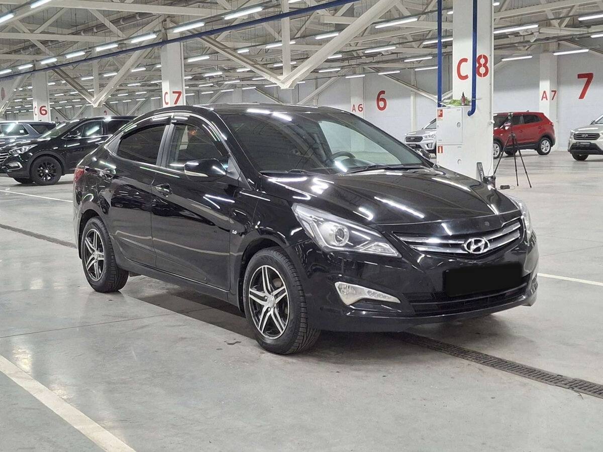 Купить Hyundai Solaris с пробегом. Фото: #2