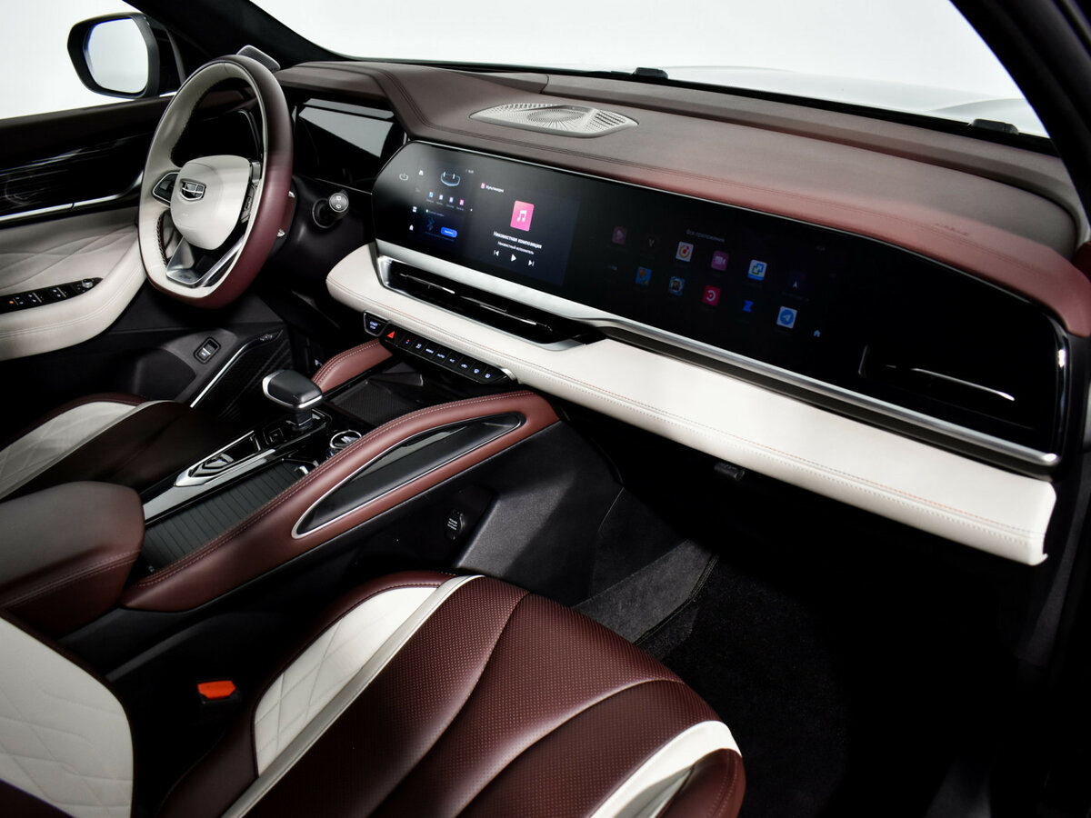 Купить Geely Monjaro с пробегом. Фото: #11