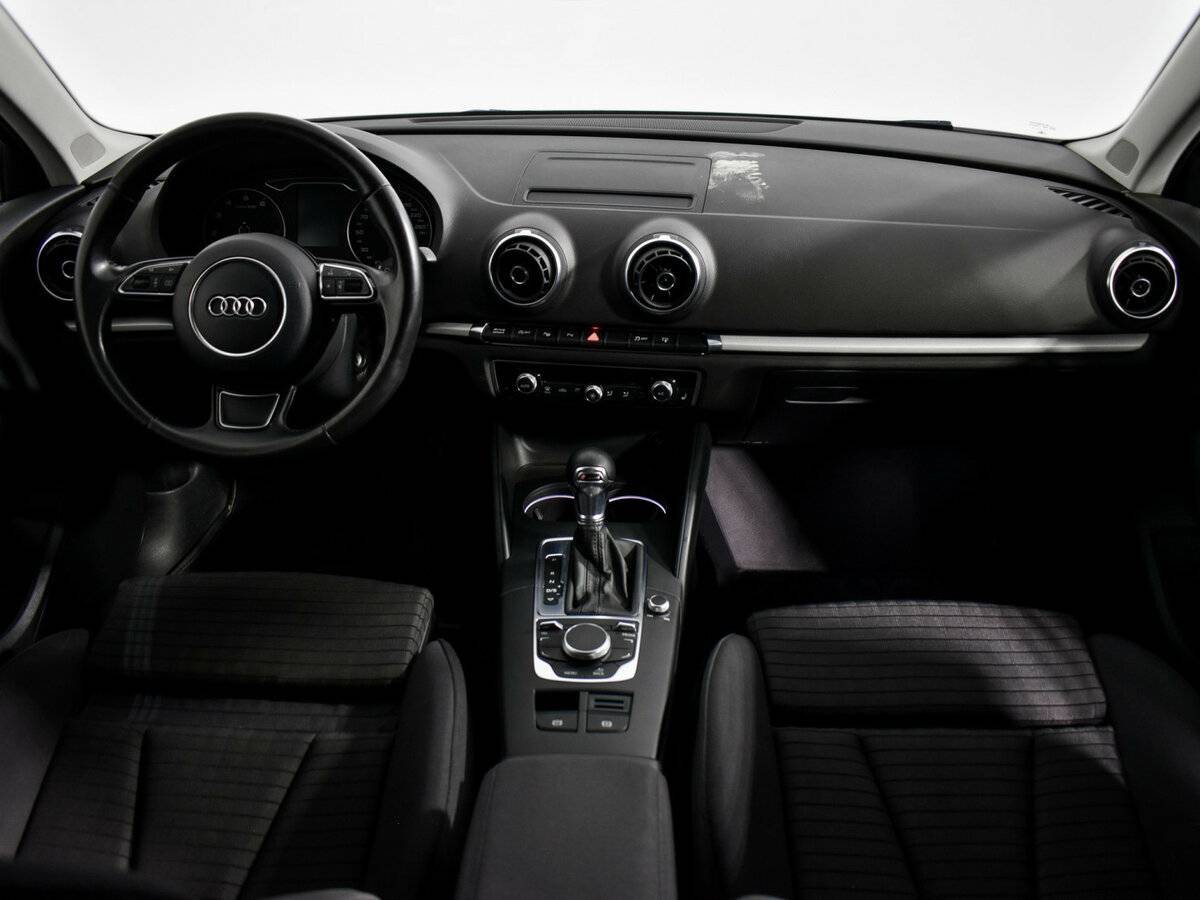 Купить Audi A3 с пробегом. Фото: #10