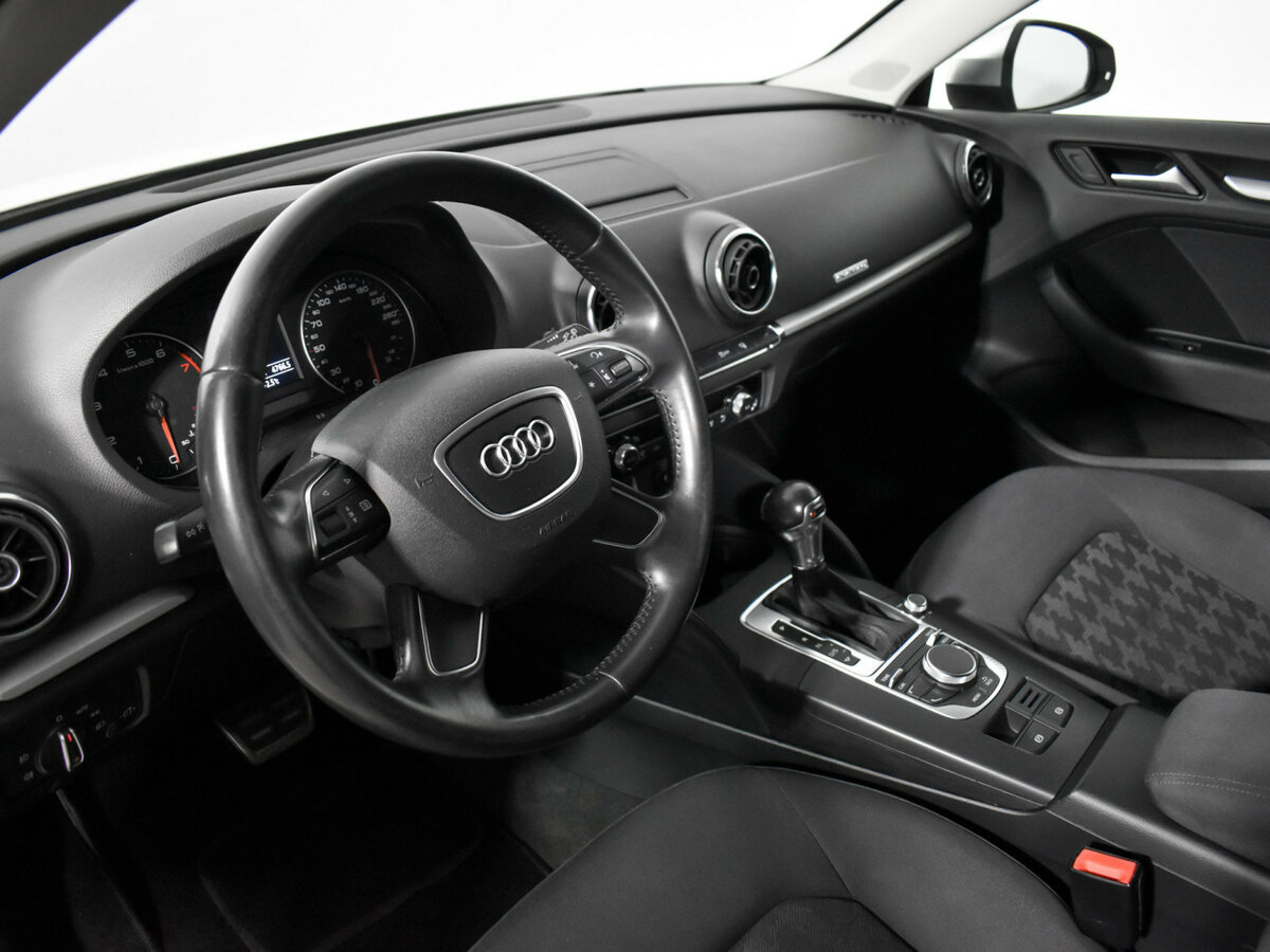 Купить Audi A3 с пробегом. Фото: #8