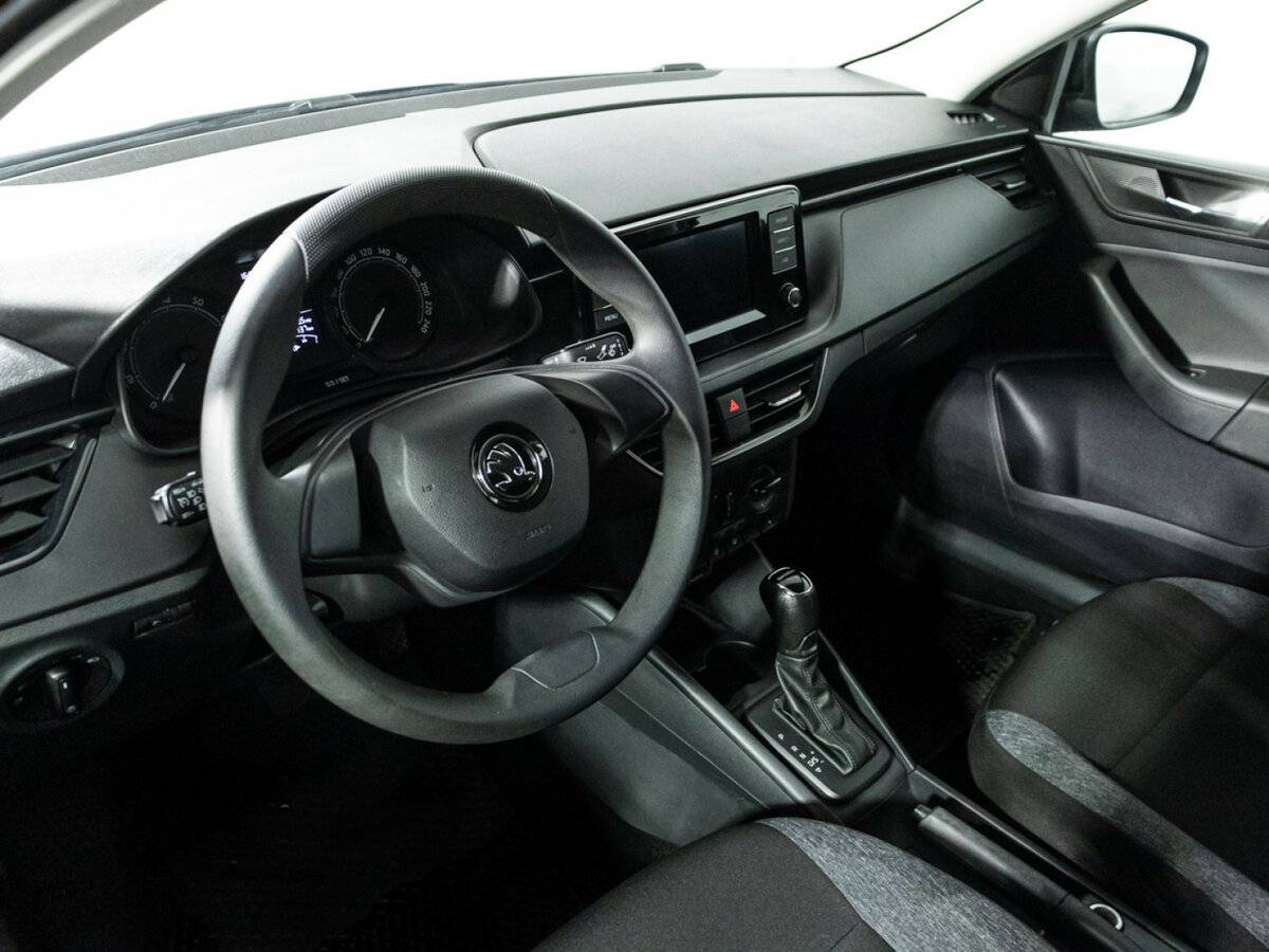 Купить Skoda Rapid с пробегом. Фото: #10