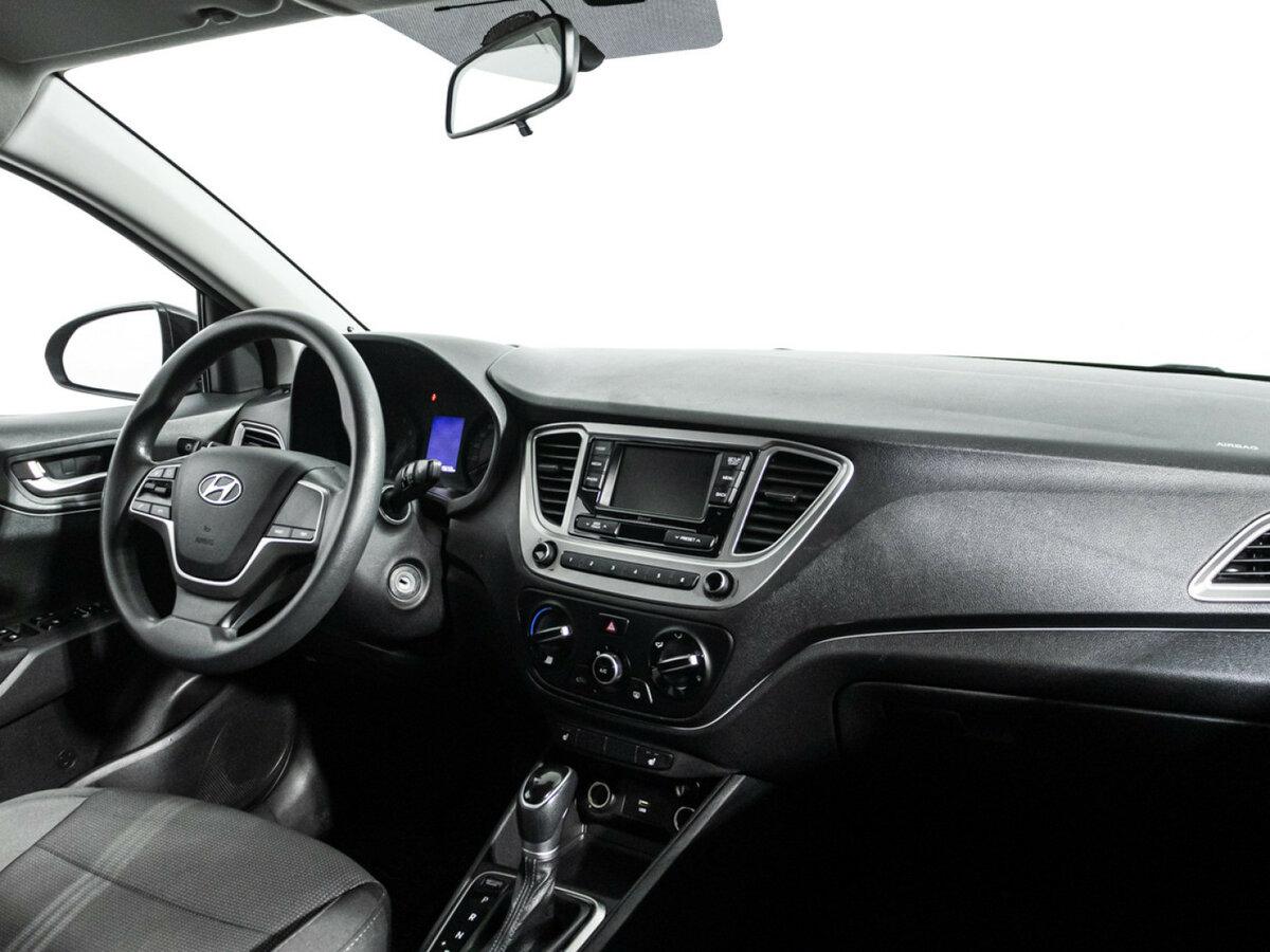 Купить Hyundai Solaris с пробегом. Фото: #8