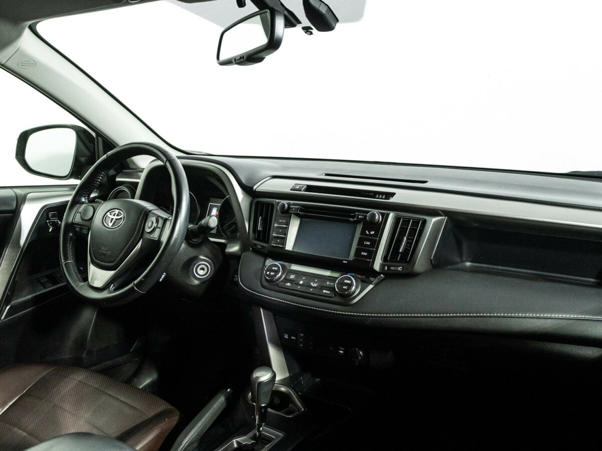 Купить Toyota RAV4 с пробегом. Фото: #6