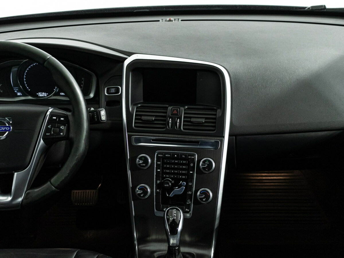 Купить Volvo XC60 с пробегом. Фото: #11