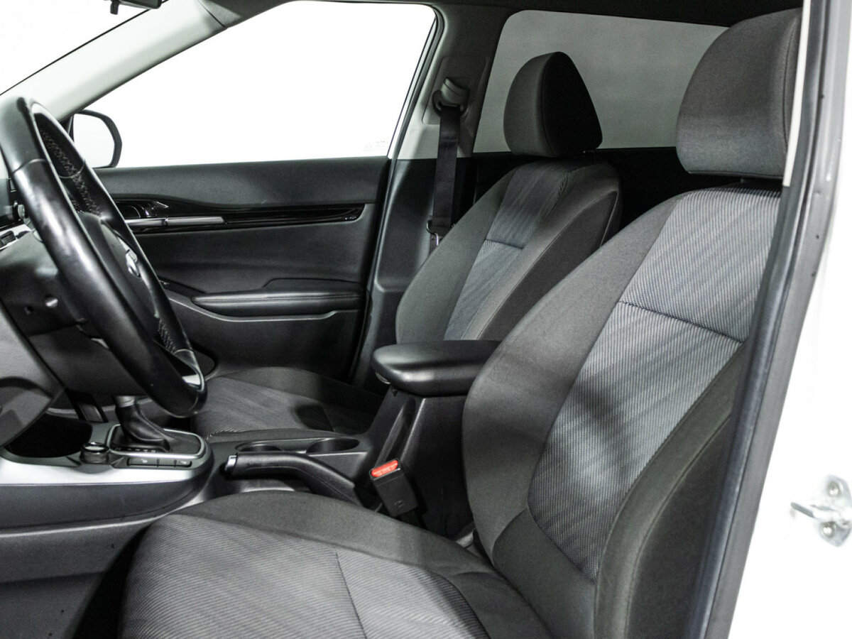 Купить Kia Seltos с пробегом. Фото: #14