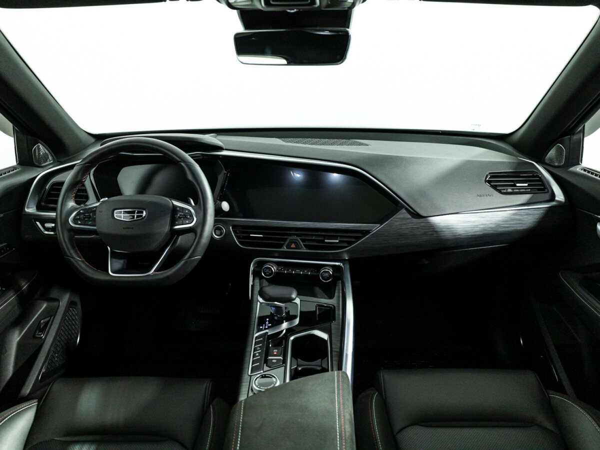 Купить Geely Tugella с пробегом. Фото: #10