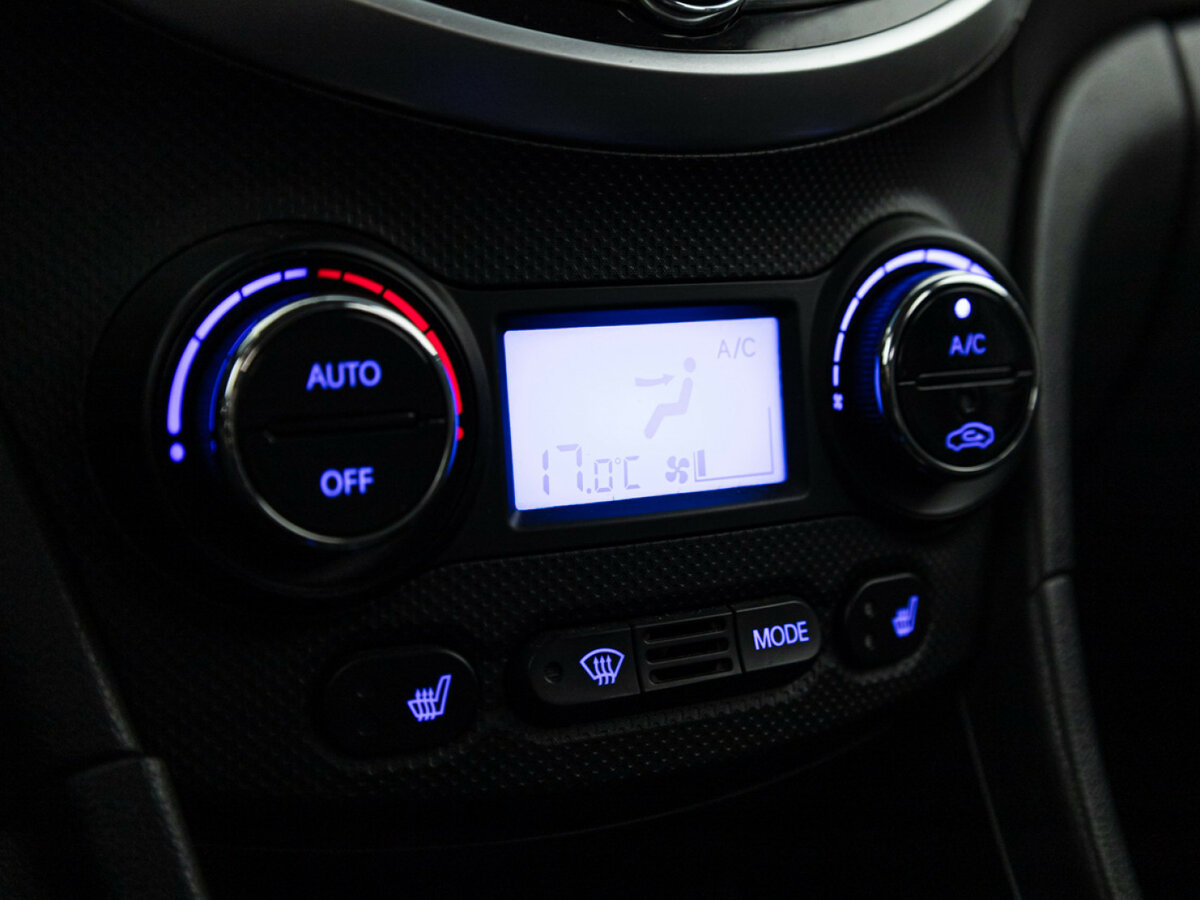 Купить Hyundai Solaris с пробегом. Фото: #14