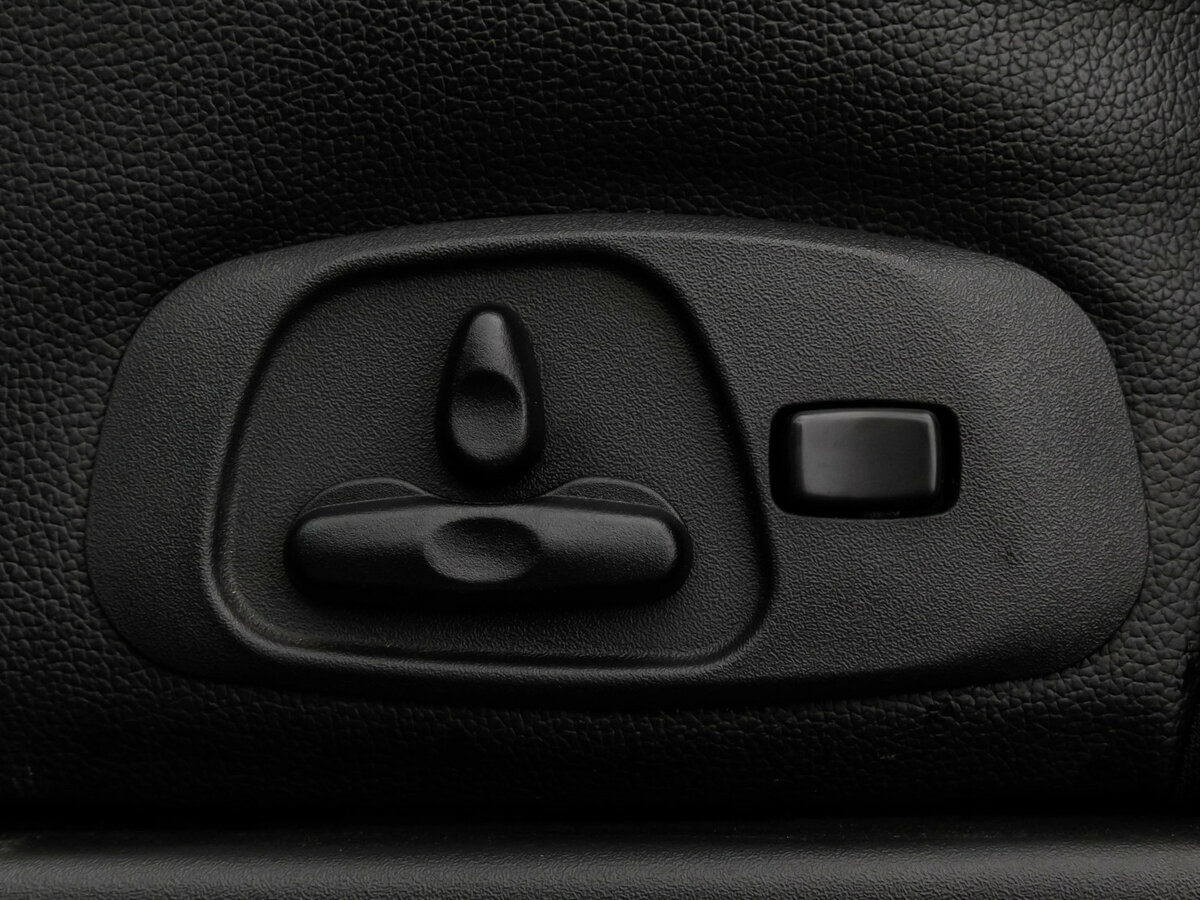 Купить Mitsubishi Pajero с пробегом. Фото: #21