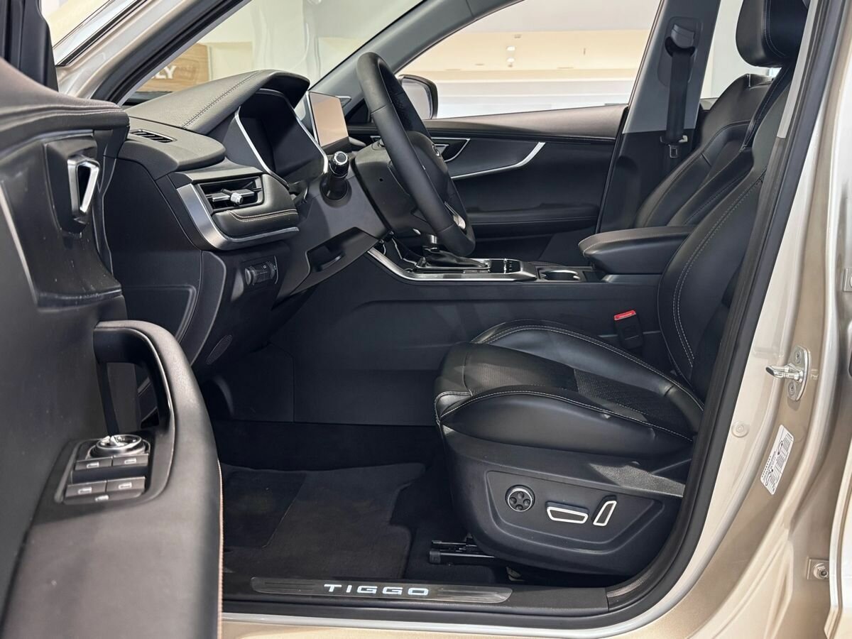 Купить Chery Tiggo 8 с пробегом. Фото: #11