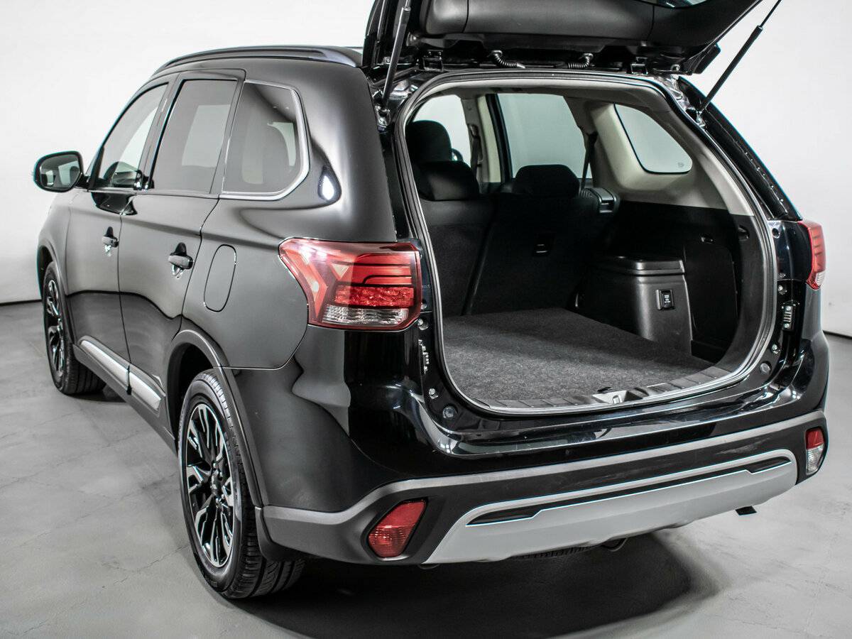 Купить Mitsubishi Outlander с пробегом. Фото: #8