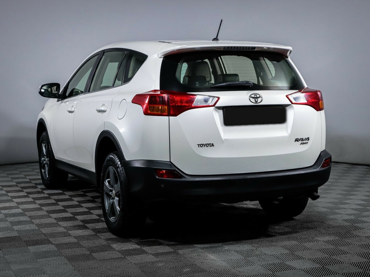 Купить Toyota RAV4 с пробегом. Фото: #6
