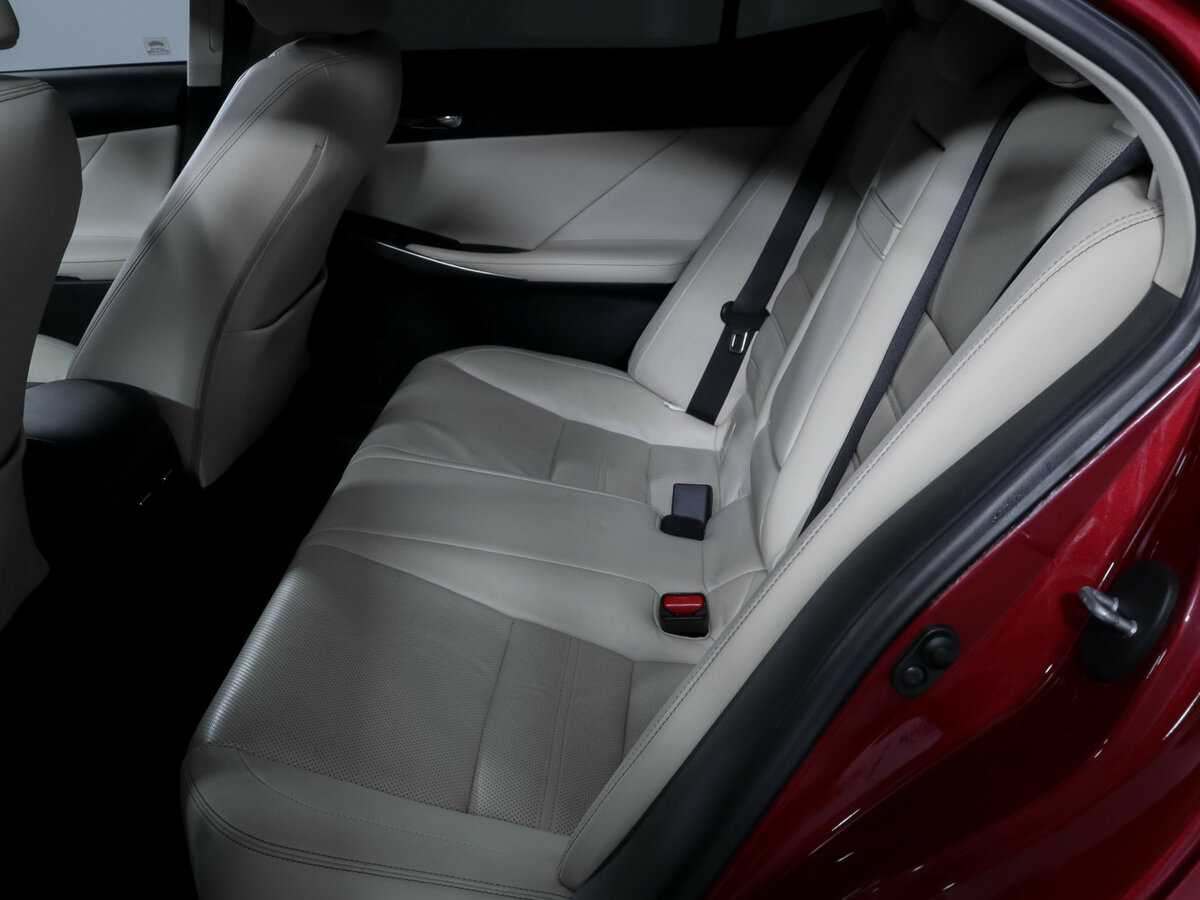 Купить Lexus IS с пробегом. Фото: #7