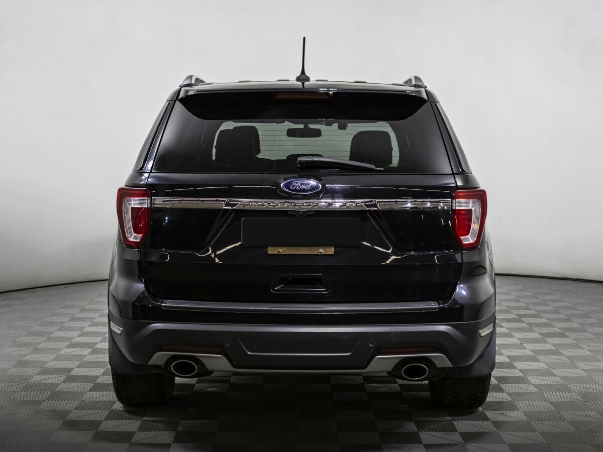 Купить Ford Explorer с пробегом. Фото: #4