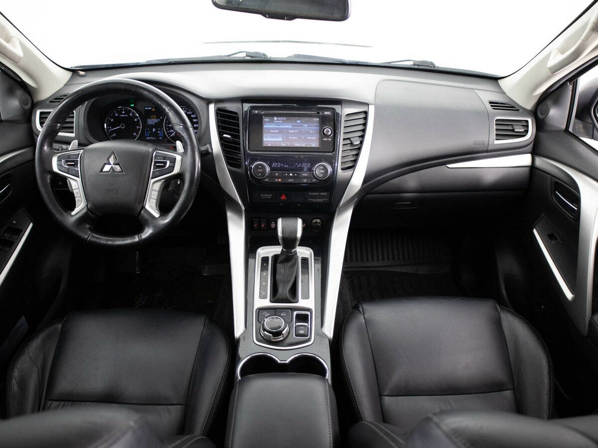 Купить Mitsubishi Pajero Sport с пробегом. Фото: #4