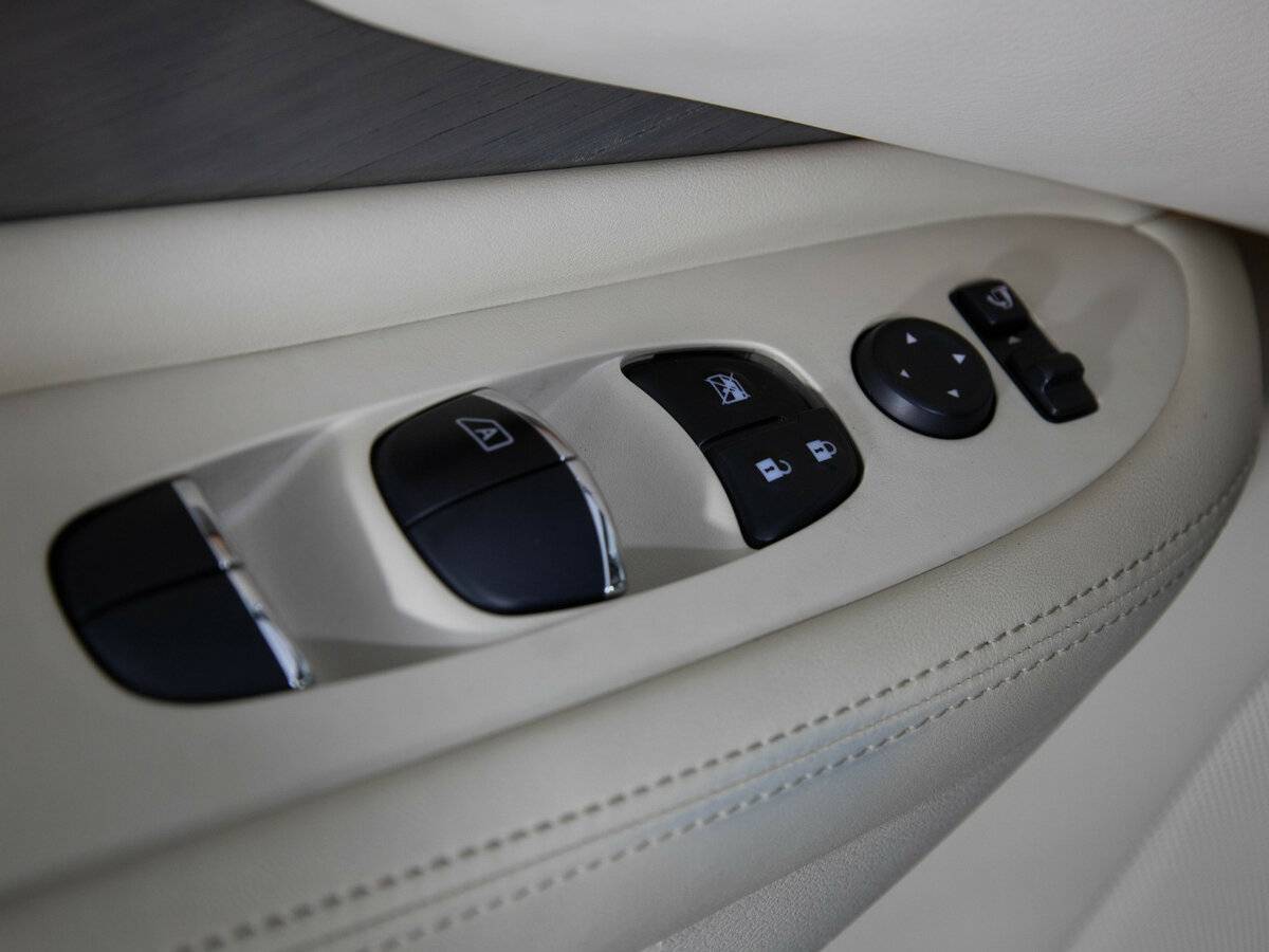 Купить Nissan Murano с пробегом. Фото: #17