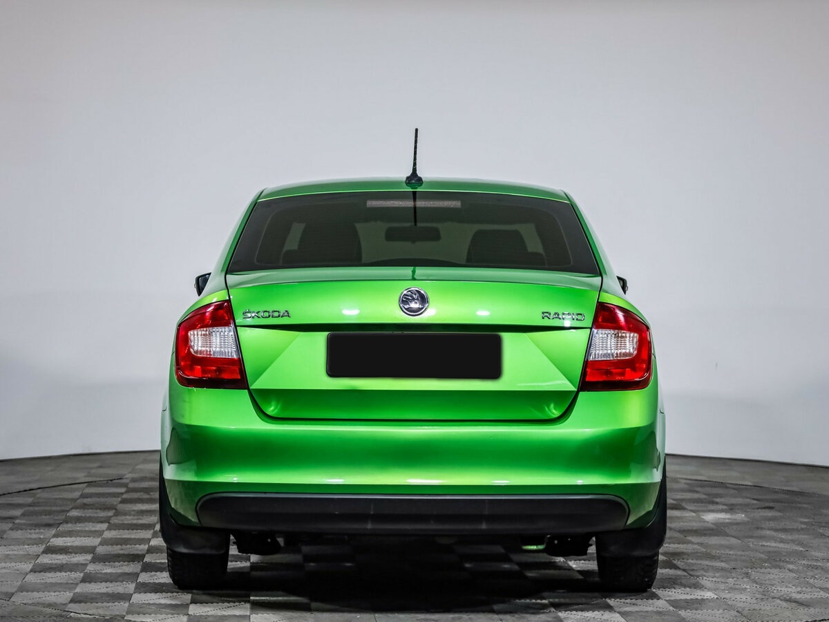 Купить Skoda Rapid с пробегом. Фото: #4