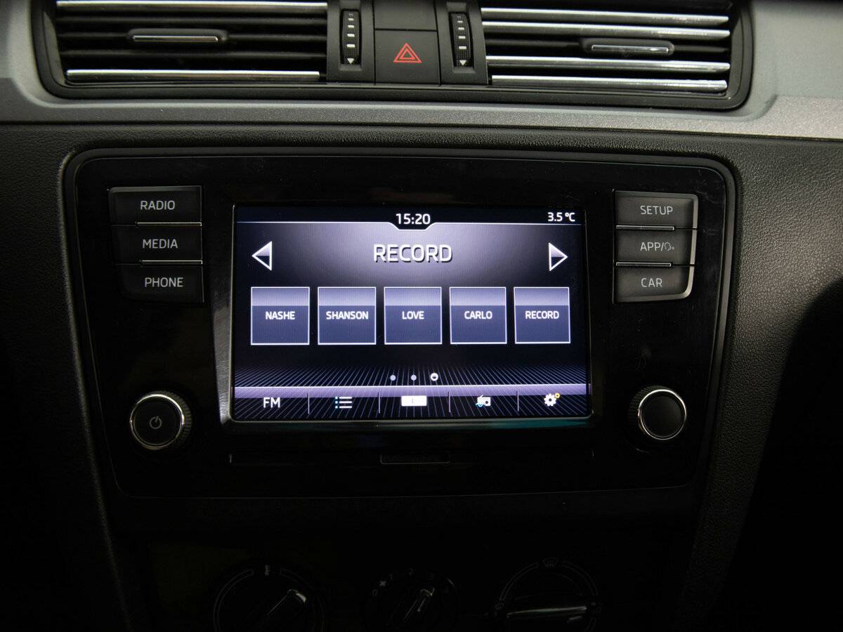 Купить Skoda Rapid с пробегом. Фото: #11