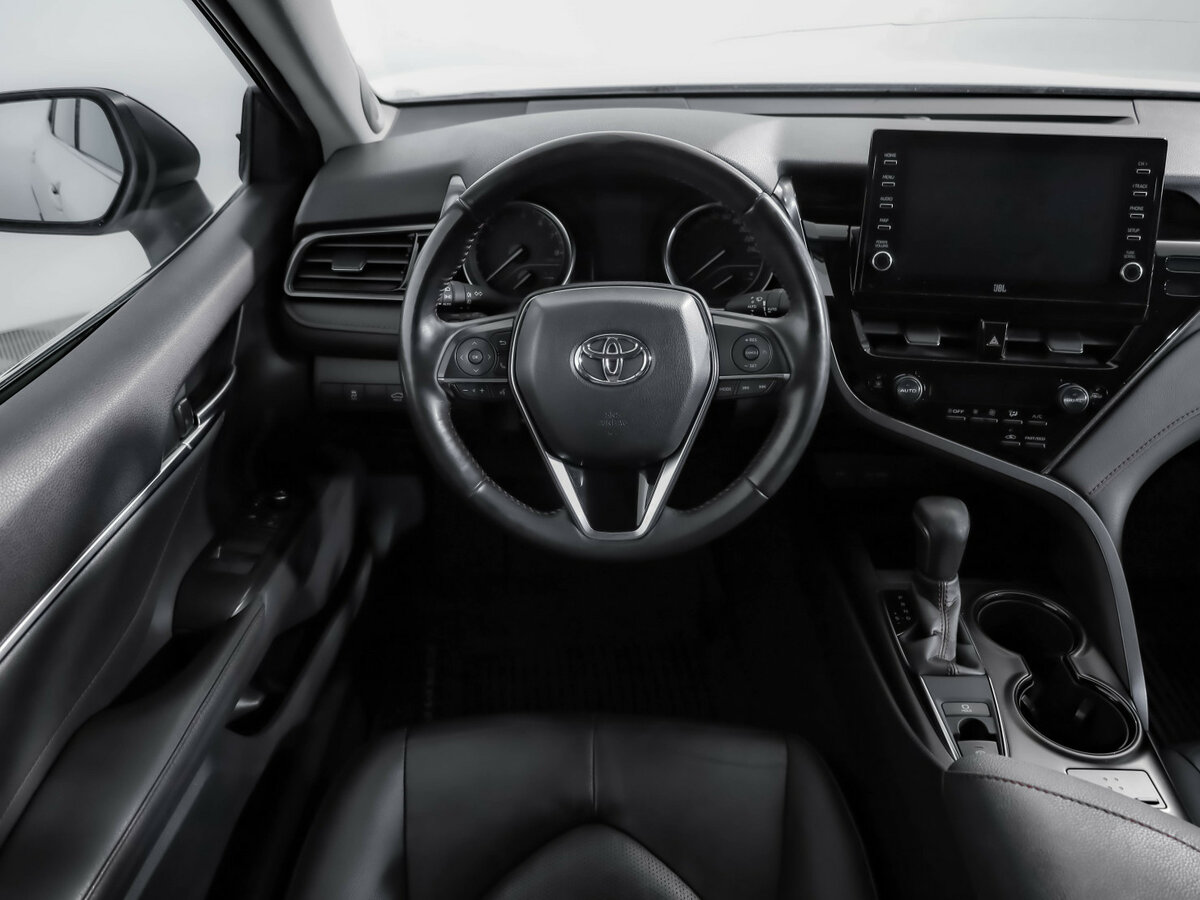 Купить Toyota Camry с пробегом. Фото: #9