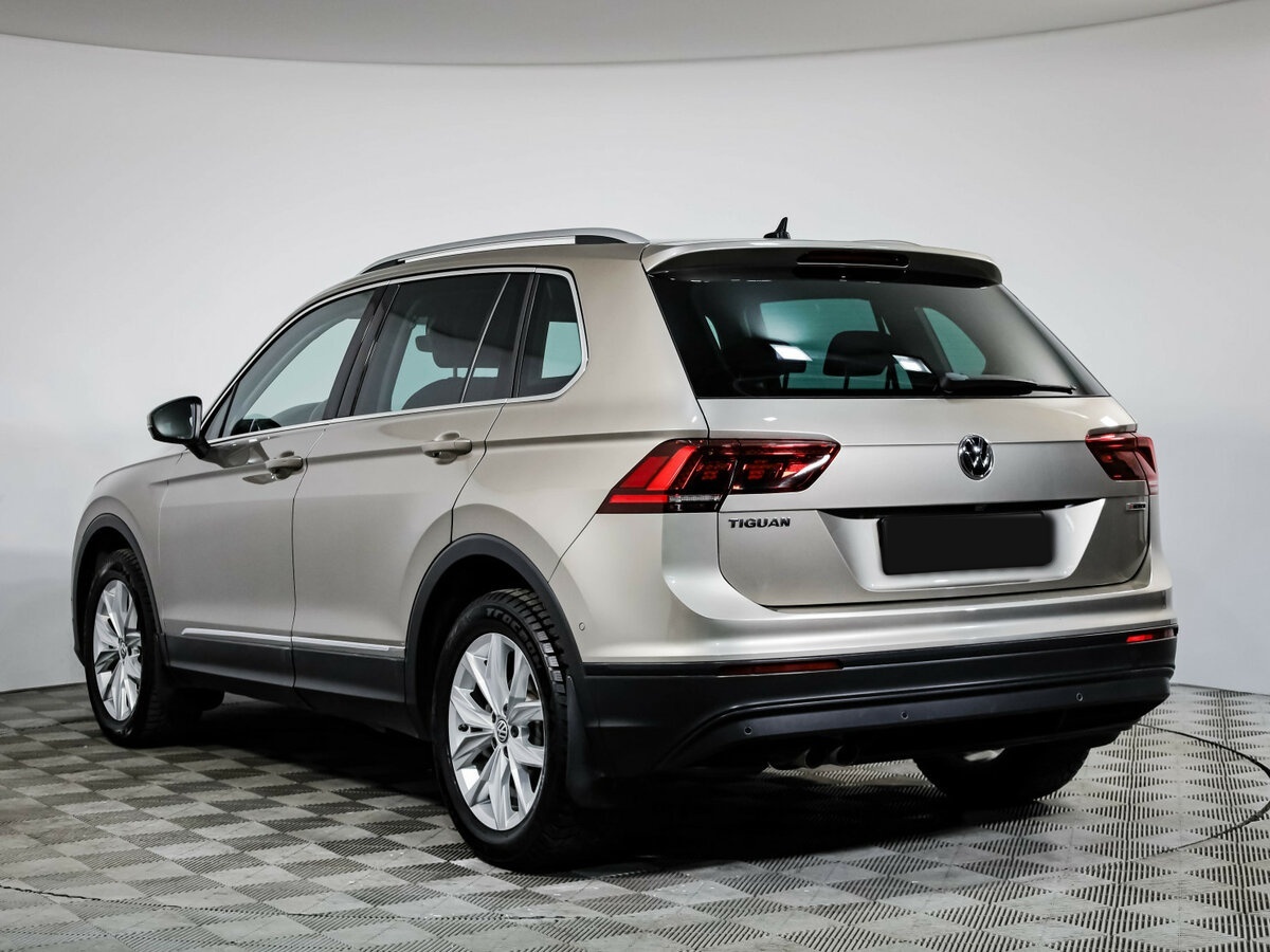 Купить Volkswagen Tiguan с пробегом. Фото: #6
